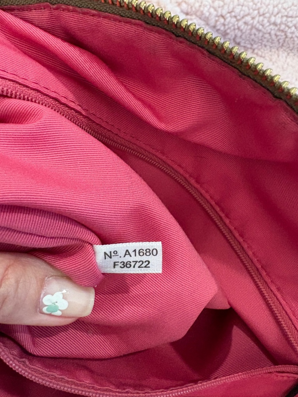 Coach F36722 Signature Canvas Tote Pink Trim Shoulder Bag - Picture 5 of 12